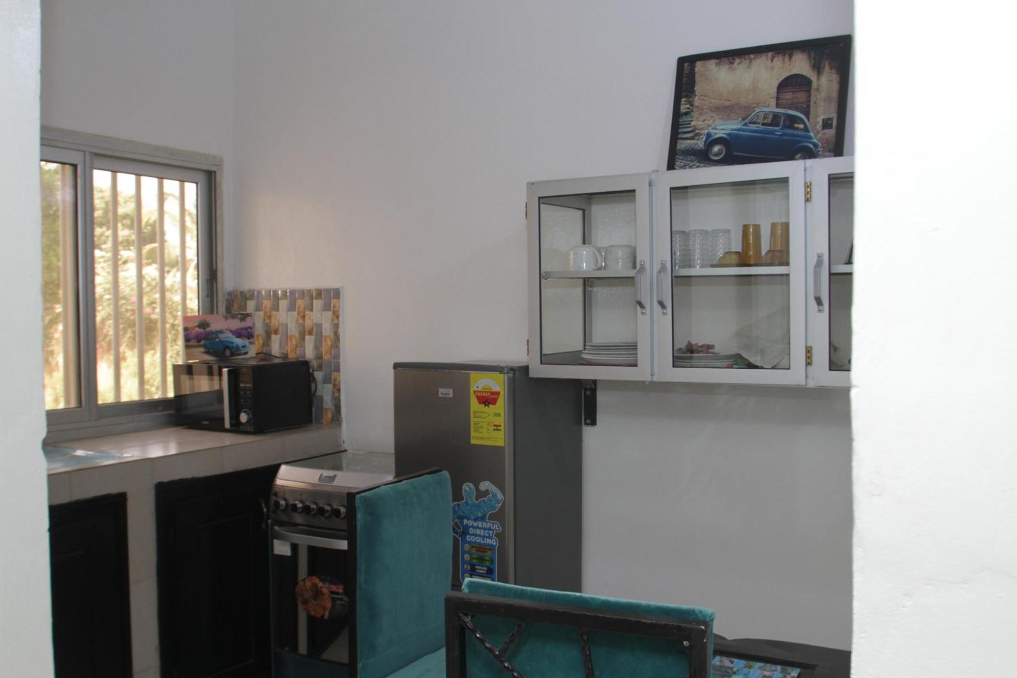 " Le Nid Douillet ", Un Fabuleux Studio, Calme, Cosy Et Bien Climatise Au Centre De Saly Dış mekan fotoğraf